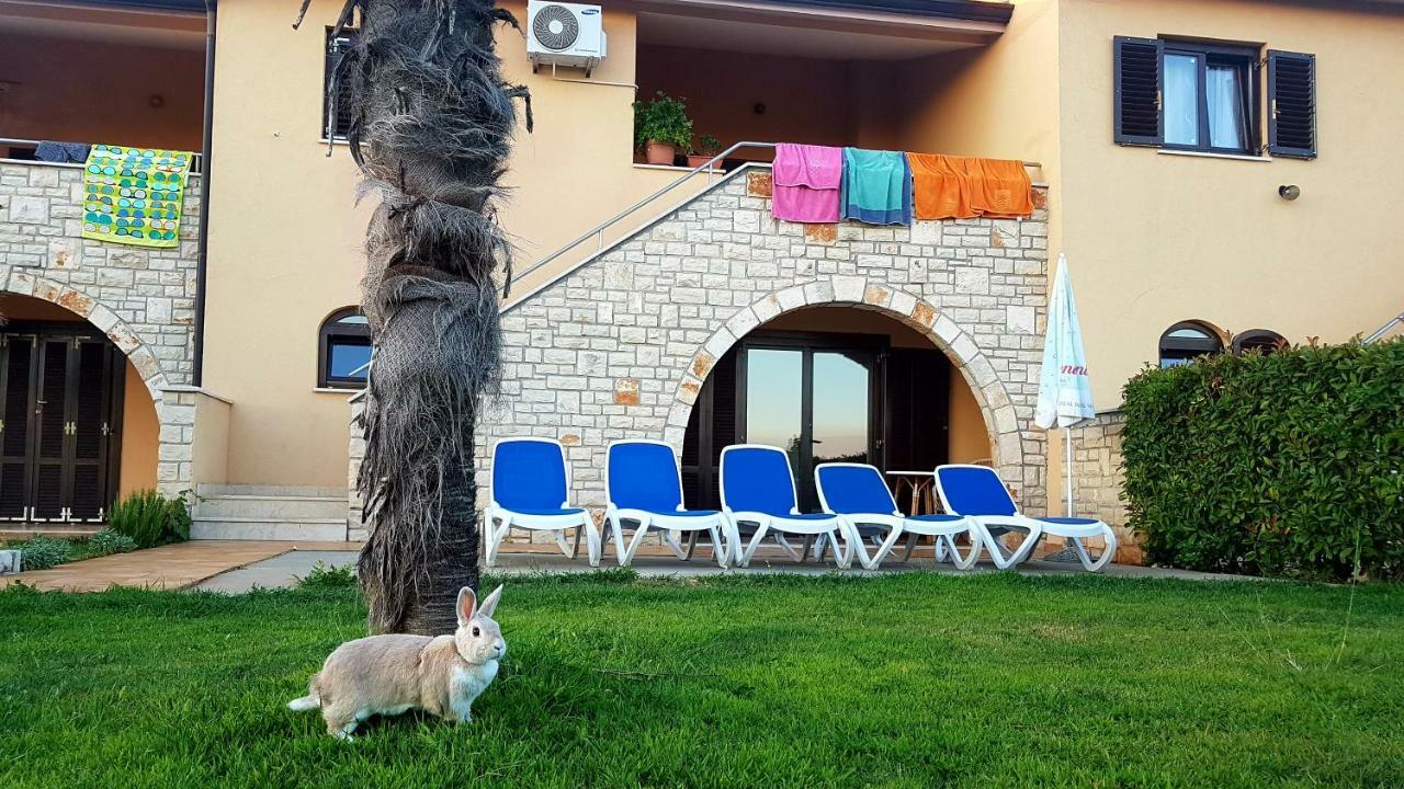 Holiday Home Marina Kastelir Luaran gambar